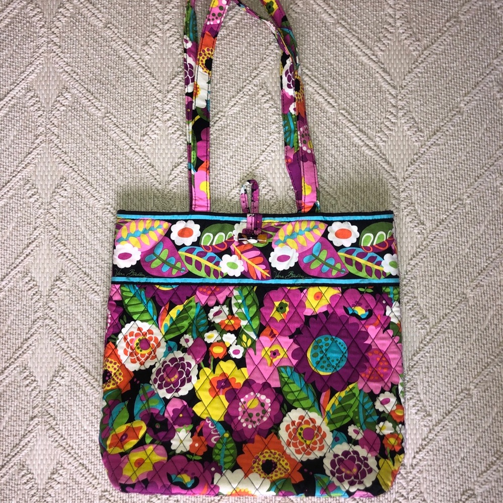 Vera Bradley Toggle Closure tote